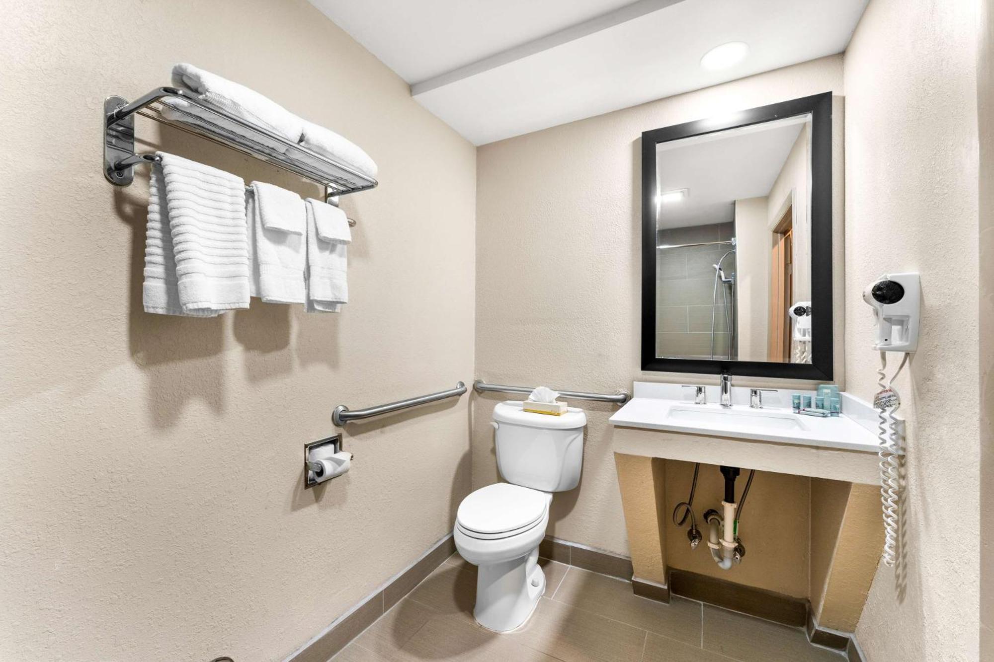 Surestay Plus By Best Western Reading North Esterno foto